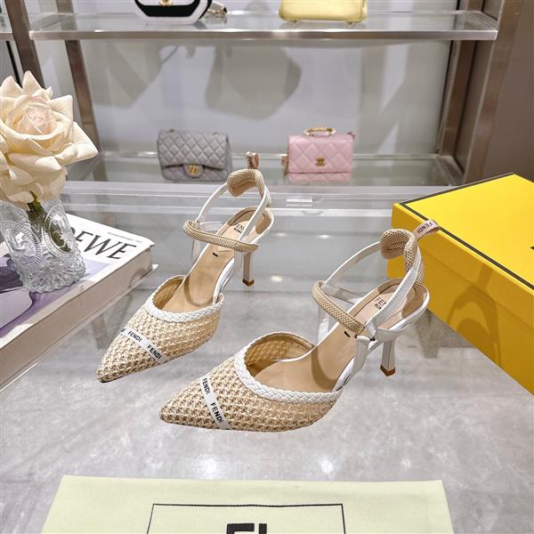 2025112818419217 260